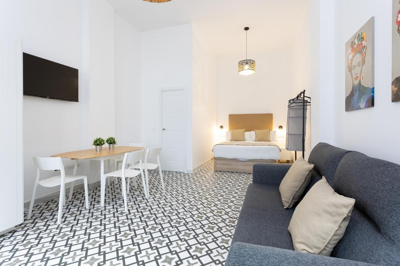 Holidays2Malaga Picasuss Loft New Built Close Huelin Beach And Promenade Exterior foto